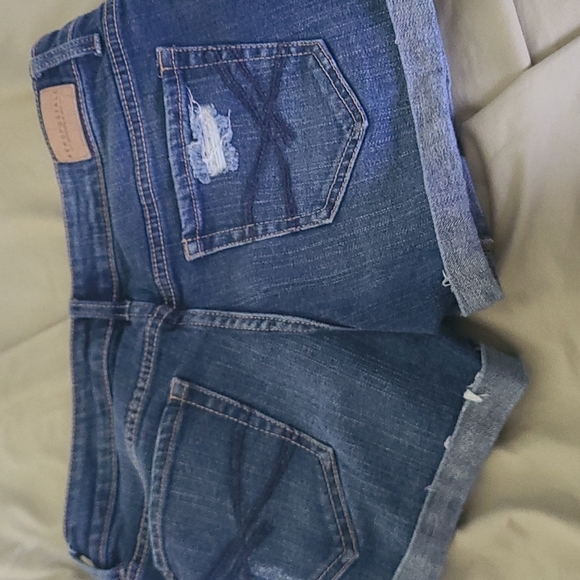 Shorts - Picture 5 of 5